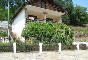 Vila Rajski cvet has Balcony rooms