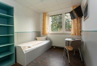 Sportpark Rabenberg allows 18 year olds to book a room