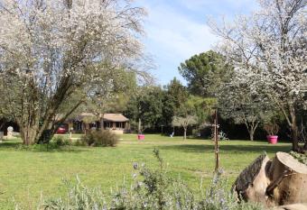 Chez Titi allows 18 year olds to book a room
