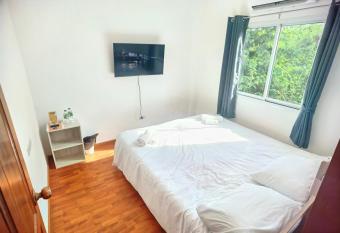 YYK Homestay has Balcony rooms
