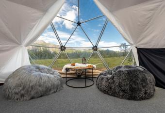 Dyrja Domes has Balcony rooms