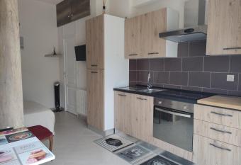 L Ambre d Or allows 18 year olds to book a room