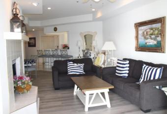 Lake Ozarks Get Away Portside allows 18 year olds to book a room