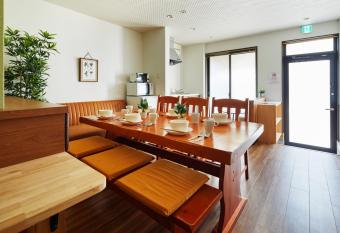 Kyoto Villa 3nenzaka by YADORU KYOTO HANARE has Balcony rooms