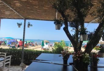 Hotel Emi has Balcony rooms