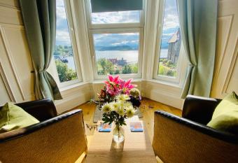 Ardmhor Guest House allows 18 year olds to book a room