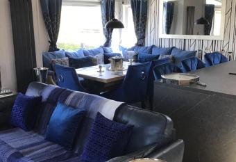 Southview VIP Lodge Skegness Stunning setting and location Outdoor decking area fitted to a 5 star standard allows 18 year olds to book a room