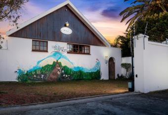 Wilmot Cottages has Balcony rooms