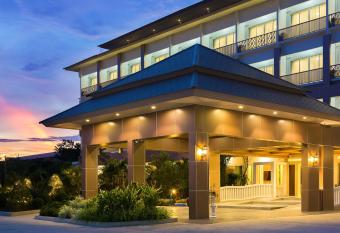 Swan Lake Hotel Sattahip has Balcony rooms