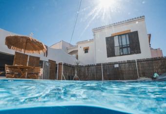 Bura Surfhouse allows 18 year olds to book a room