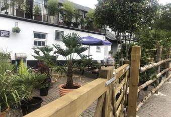 The Bickford Arms Inn has Balcony rooms