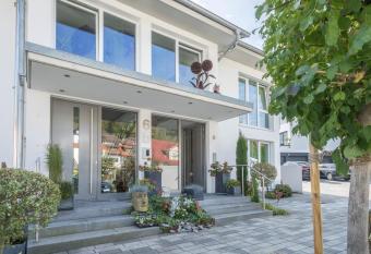 Ferienwohnung Orchidee has Balcony rooms