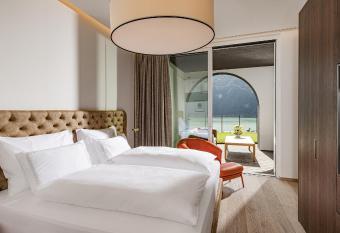 ARIA Retreat & SPA - The Leading Hotels of the World, located within Parco San Marco Resort allows 18 year olds to book a room