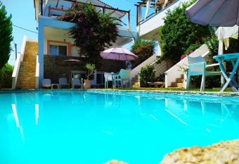 Michaella s Maissonete at Rafaella Resort has Balcony rooms