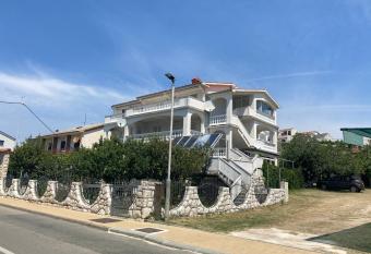 Apartments Marija has Balcony rooms