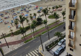 Apartamento vista pro Mar allows 18 year olds to book a room