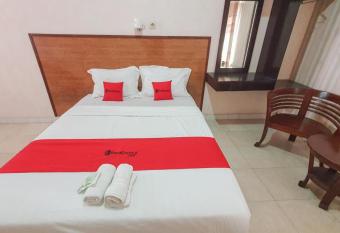 RedDoorz At Pujon Malang allows 18 year olds to book a room
