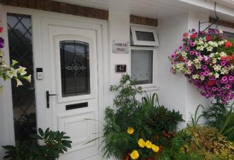 HAMILTON PLACE allows 18 year olds to book a room