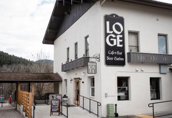 Loge Leavenworth - Downtown allows 18 year olds to book a room