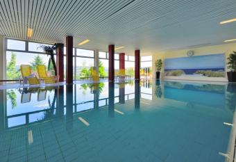 Trip Inn Landhotel Badsoden-Salm  nster allows 18 year olds to book a room