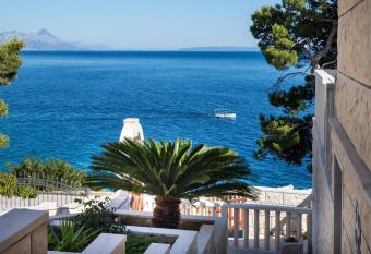 Mirni kutak has Balcony rooms