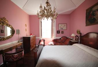 Albergue Casa Jurado has Balcony rooms