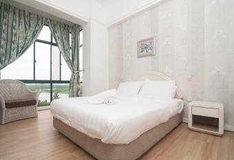 Costa Mahkota Condominium By IdealHub allows 18 year olds to book a room