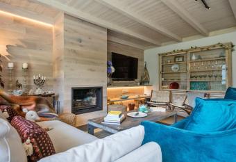 Luderna - Apartamento con jard  n Bela has Balcony rooms