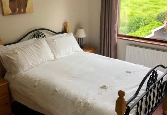 Elm Brook B&B allows 18 year olds to book a room