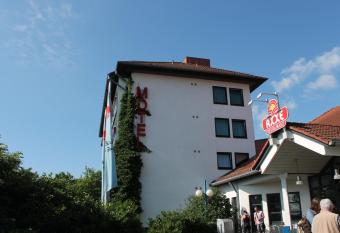 AXXE Motel Rasthof Kassel has Balcony rooms