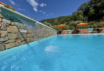 Masusa    has Balcony rooms