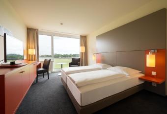 Atlantic Hotel Galopprennbahn has Balcony rooms