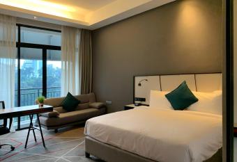 Vale Pine Nana s Boutique Suite @ Dang Wangi has Balcony rooms