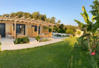 Icons Experience allows 18 year olds to book a room