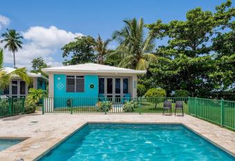 Beautiful Ocean Front Villa has Balcony rooms