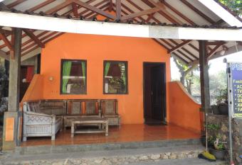 Penginapan Pratama has Balcony rooms