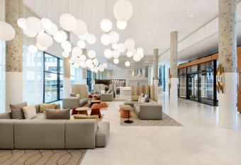 Hyatt Place Paris Charles de Gaulle Airport allows 18 year olds to book a room