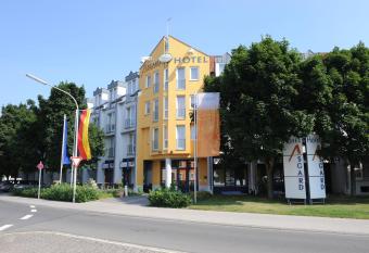 Asgard Hotel allows 18 year olds to book a room