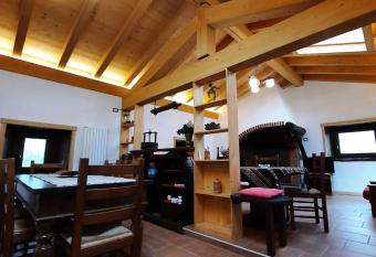 La Casa nel Bosco - Your Mountain Holiday has Balcony rooms