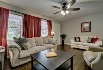 GoodKarma Rentals Monticello Manor Smyrna Mableton Renovated! Cozy Clean has Balcony rooms