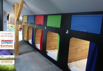 Kapsu  a Hostel allows 18 year olds to book a room