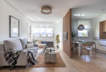 Bilbao Sensations.OLD TOWN exclusive views&parking has Balcony rooms