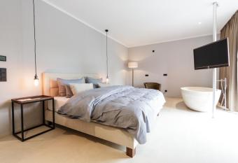 cantera by Wiegand has Balcony rooms