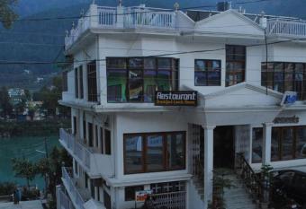 5 Elements Hotels has Balcony rooms