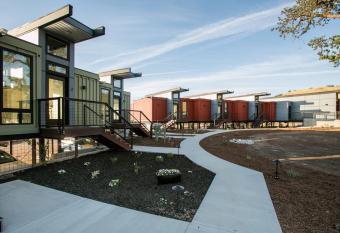 Geneseo Inn has Balcony rooms