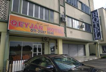 Qeyjan Hotel allows 18 year olds to book a room