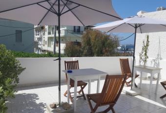 Castellino Naxos has Balcony rooms