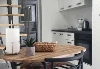 Izzy 2 has Balcony rooms