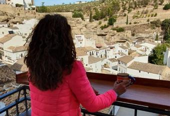 La Casa de la Lela has Balcony rooms