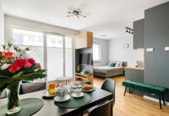 Apartament Jarz  binowy z ogr  dkiem has Balcony rooms